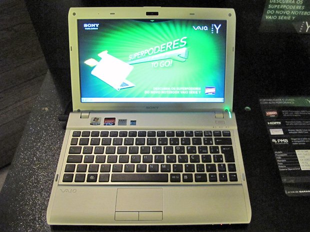 vaio-y-620.jpg