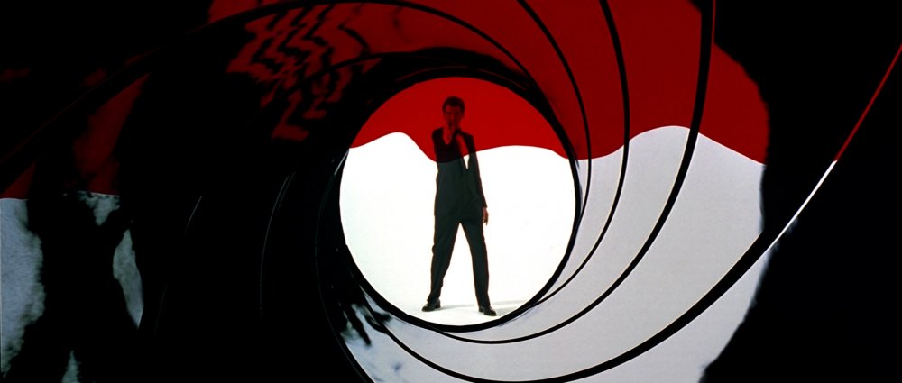 GoldenEye_-_Gun_Barrel.jpg